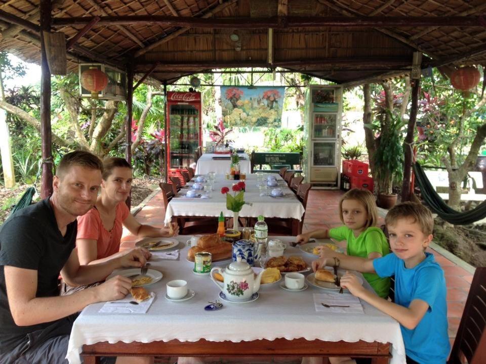 Nam Thanh Homestay Vĩnh Long Exteriör bild