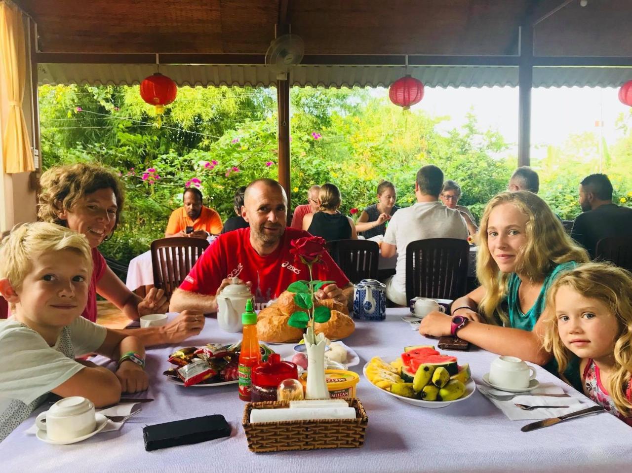 Nam Thanh Homestay Vĩnh Long Exteriör bild